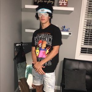 Meet your Posher, Avery